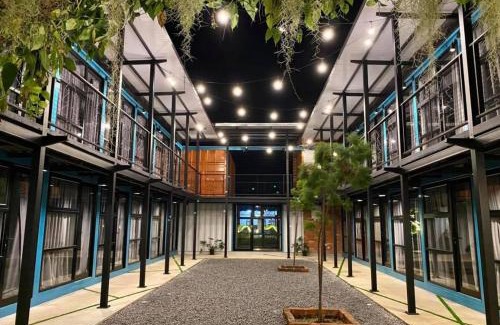 Larut Hotel | The Cozytainer