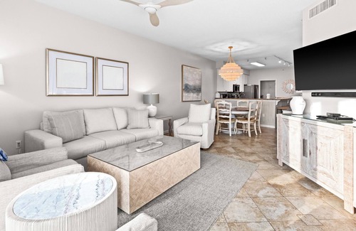 Miramar Condo | The Crescent 206 by Scenic Stays