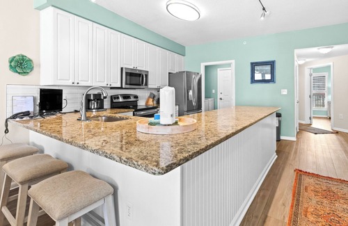 Miramar Condo | The Crescent 306 by Scenic Stays