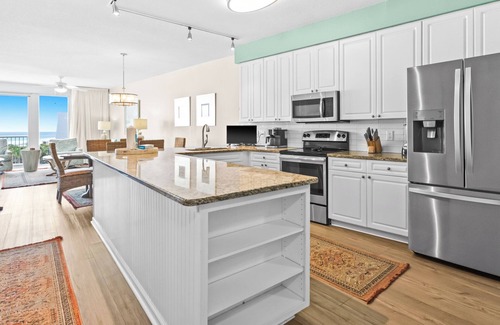 Miramar Condo | The Crescent 306 by Scenic Stays