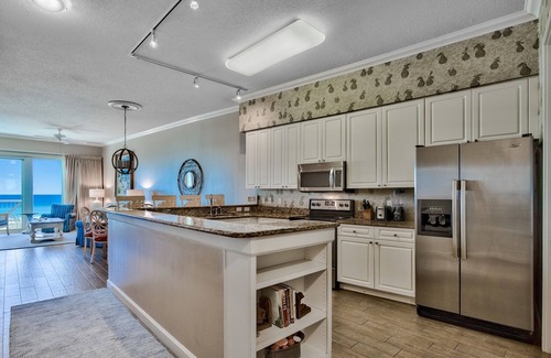 Miramar Beach Condo | The Crescent 411 Gulf Front 3BR w/Sweeping Views & Free Beach Service
