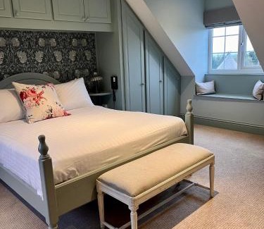 Whitstable Hotel | The Crescent Turner Hotel
