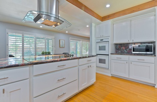 La Quinta House | The Crest: Mid-Century Couples Retreat- Pool & Mountain Views - 2 Beds #066151