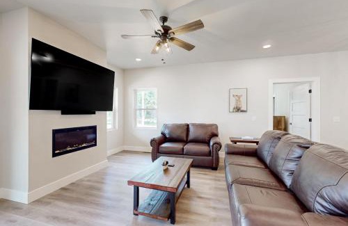 Eagle River House | The Crossing at Lake Forest- 35 & 36