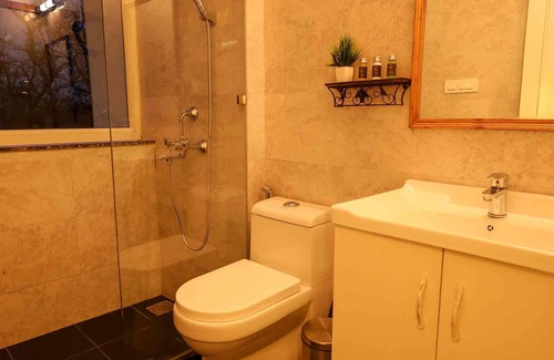 Seetla Hotel | The Crosswoods Three
