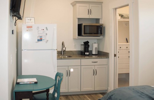 Holiday Beach Apartment | The Crow’s Nest Retreat - Cozy Guest Suite C