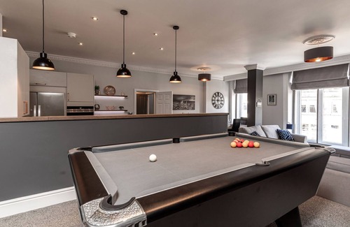 Buxton Cottage | THE CROWS NEST, family friendly, character holiday cottage in Buxton