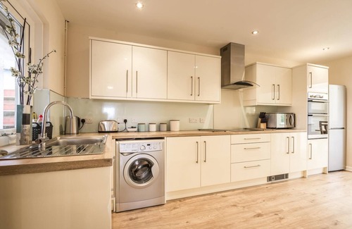 Saundersfoot House | The Cwtch - 3 Bedroom Holiday Home - Pentlepoir