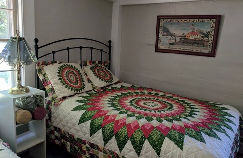 Chester Other | The Daffodil 1743 Getaway Apartment