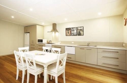 Avoca Cottage | The Dairy - a Delightful & Secluded Farmstay
