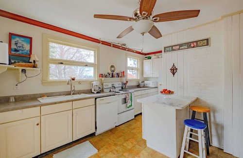 Peaks Island Apartment | The Dairy House Summa