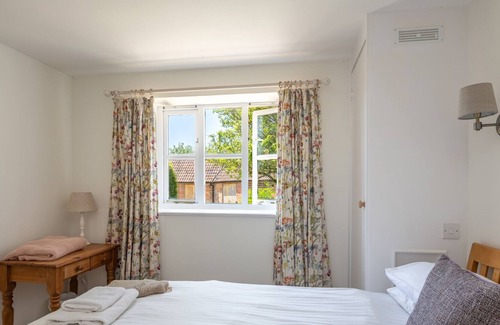 Beaminster Cottage | THE DAIRY, pet friendly, character holiday cottage in Mosterton