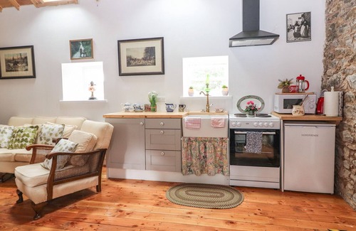 Ardfinnan Cottage | THE DAIRY, with open fire in Ardfinnan, County Tipperary