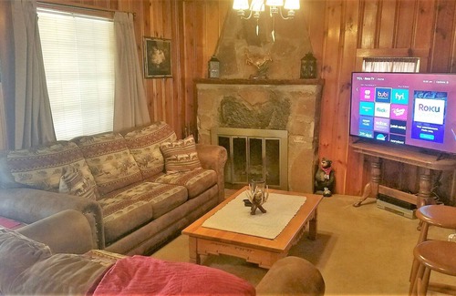 Ruidoso Cabin | The Deer Drop Inn | Located in the Preferred Upper Canyon