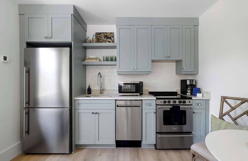 Folly Beach House | The Dellawisp | 1 Block to Beach