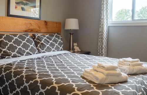 Prince Edward Cottage | The Demorestville-PEC getaway