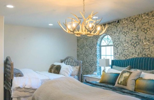 Round Top Other | The Dillan House - Round Top Texas