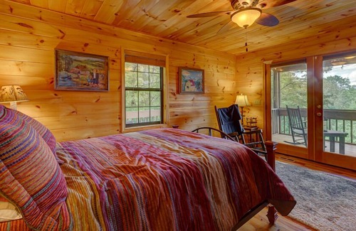 Mineral Bluff Cabin | The Dogwood Cabin - Mountain View | Screened Wrap Around Porch | Fire Pit