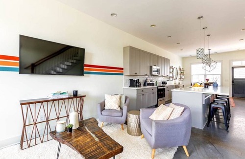 Nashville House | The Dogwood House – Minutes to Downtown & Opry