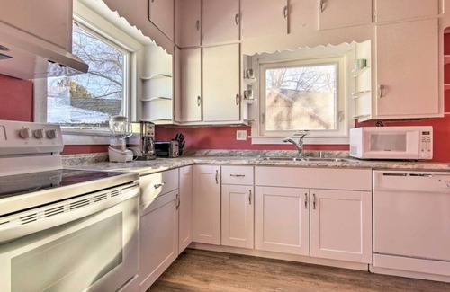 Sturgeon Bay House | The Door Belle - Downtown bungalow