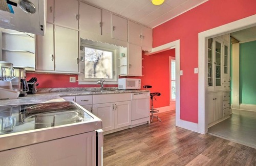 Sturgeon Bay House | The Door Belle - Downtown bungalow