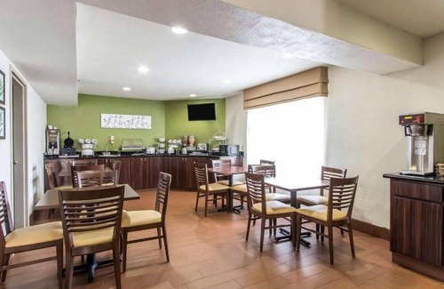 Central Oklahoma City Hotel | The Douillet by Demeure Hotels