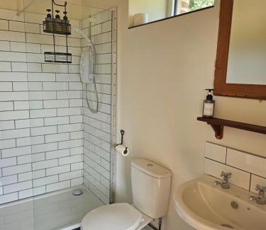 Broadhembury Hotel | The Drewe Arms, Broadhembury