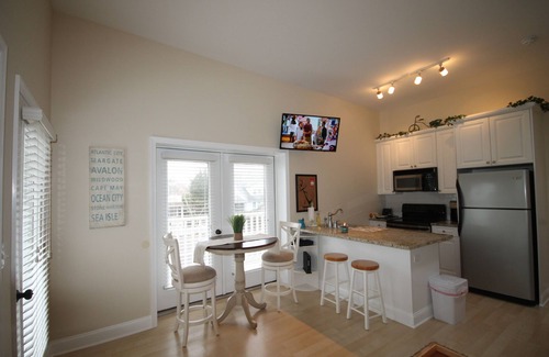 Cape May Condo | The Driftwood Condos, just 1/2 block to the beach offers a great location, water views and like new accommodations.