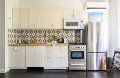 Cobble Hill House | The Dutch House, Cobble Hill, Boutique townhouse with private garden.