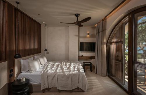 Fragkokastello Villa | The Echo Of The Sea - Beachfront Luxury Villa