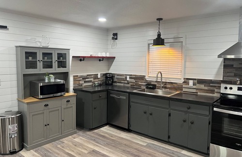 La Grange House | The Edge of Town
