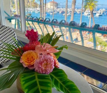 Avalon Hotel | The Edgewater