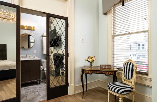 Buffalo Hotel | The Edward Buffalo