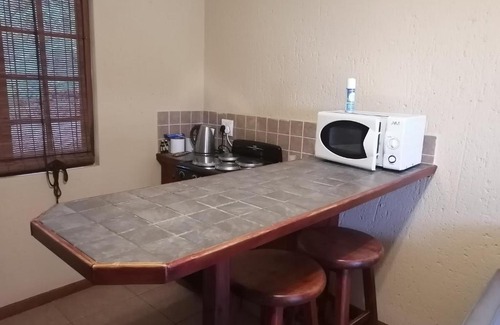 Umkomaas Apartment | The Elephants Tusk B&B
