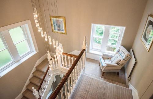 Hele Villa | The Elmfield, 8 Bed Villa with heated indoor Swimming Pool and Cocktail Bar