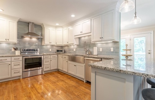 Burton Valley Apartment | The Eloise - Elegant Ranch Near Green Hills