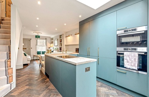 Henley-on-Thames House | The Emerald - Central Henley, 2 Bedroom House