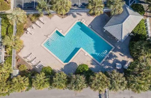 Navarre Beach Apartment | The Emerald Cove at the Beach