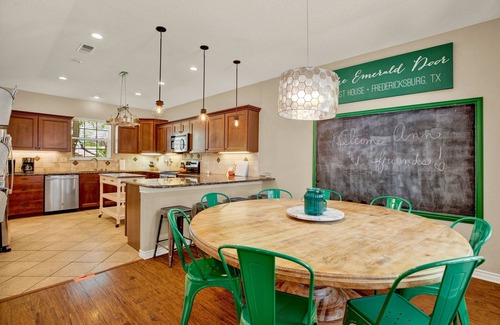 Fredericksburg House | The Emerald Door | Hot Tub | Fire Pit