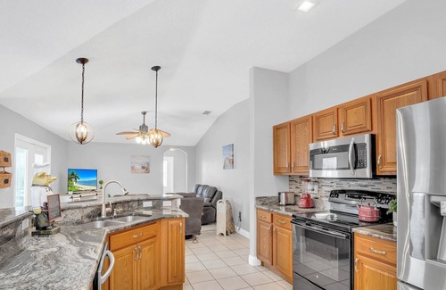 Buena Ventura Lakes Villa | The Escape - 4 BR Pool home, Near Lake Nona
