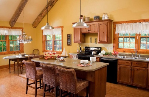 Sturgeon Bay Cabin | The Evergreen Cabin (2 bedroom)