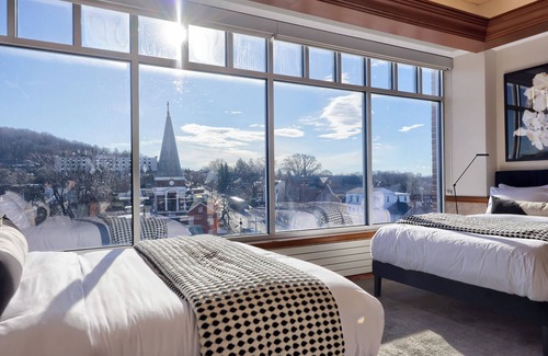 Ephrata Hotel | The Executive Suites and Venue