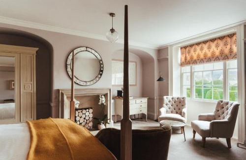 Painswick Hotel | The Falcon Inn