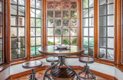 Kerrville House | The Fall Creek Retreat