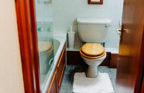 Haverfordwest Bed & Breakfast | The Farmhouse Lochmeyler