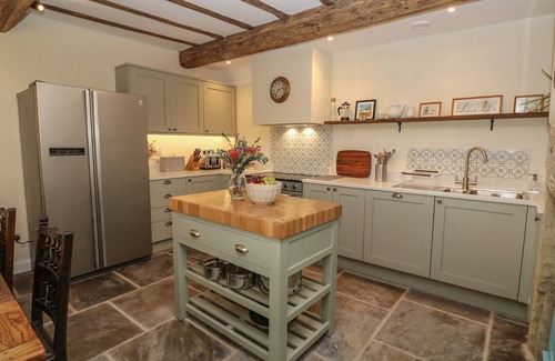 East Morton Cottage | THE FARMHOUSE, pet friendly, with open fire in East Morton