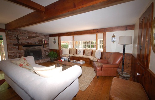 Oak Knoll Other | The Farmhouse Vineyard