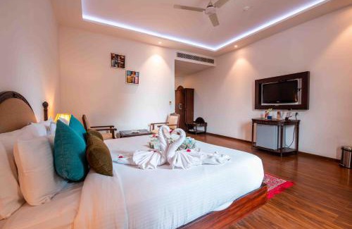 Kumarhatti Resort | The Fern Surya Resort Kasauli Hills, Dharampur