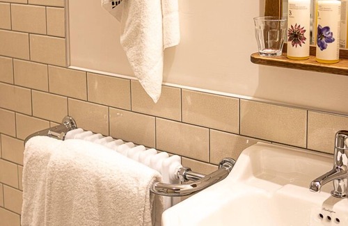 New Forest District Bed & Breakfast | The Filly Inn