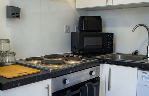 Huddersfield Apartment | The Firdaus Hideaway